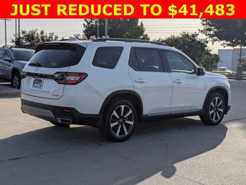 2025 Honda Pilot Touring 8-Passenger