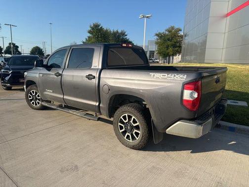 2018 Toyota Tundra SR5