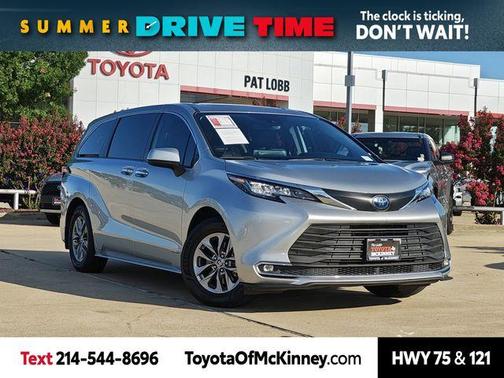 2021 Toyota Sienna XLE