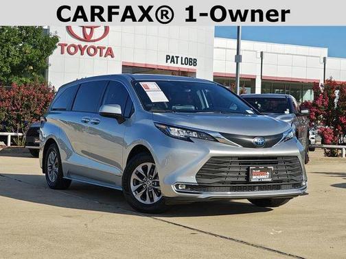 2021 Toyota Sienna XLE