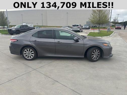 2018 Toyota Camry LE