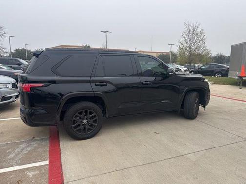 2024 Toyota Sequoia Platinum