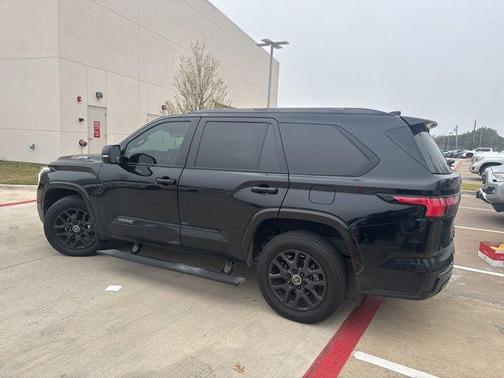 2024 Toyota Sequoia Platinum