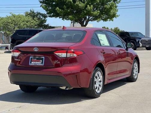 2025 Toyota Corolla Hybrid LE