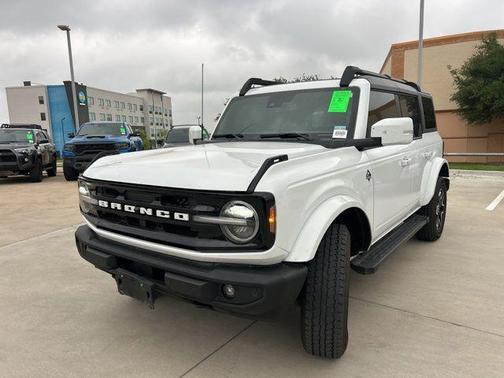 2022 Ford Bronco Outer Banks