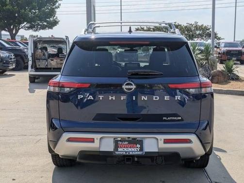 2022 Nissan Pathfinder Platinum