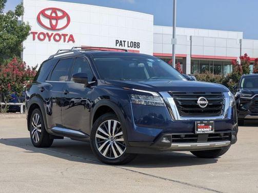 2022 Nissan Pathfinder Platinum