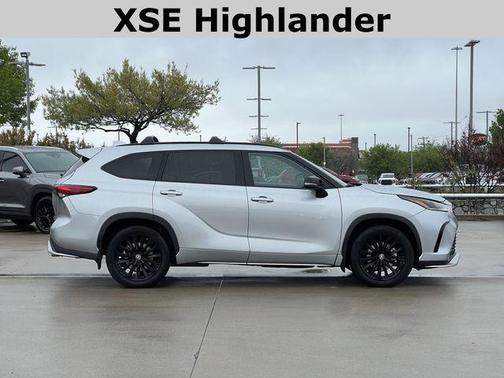 2023 Toyota Highlander XSE
