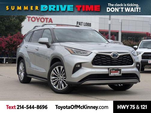 2023 Toyota Highlander Hybrid Platinum