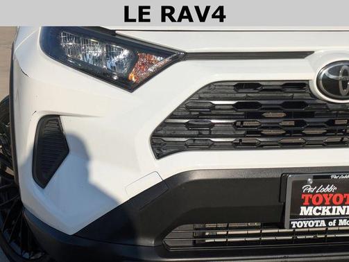 2021 Toyota RAV4 LE