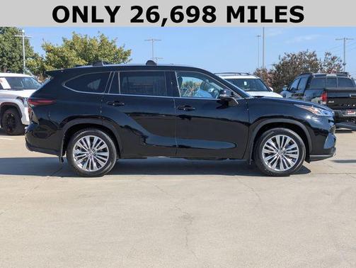 2024 Toyota Highlander Platinum