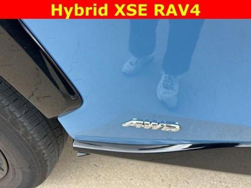 2023 Toyota RAV4 Hybrid XSE