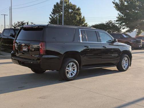 2019 Chevrolet Suburban LT