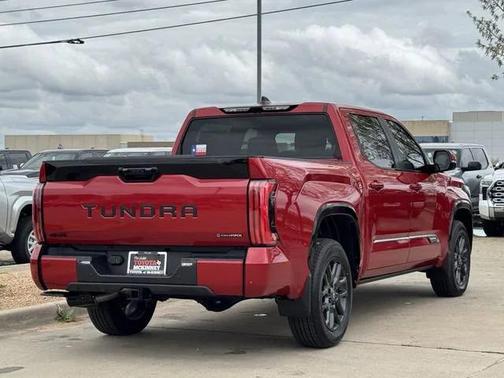 2025 Toyota Tundra Hybrid Platinum