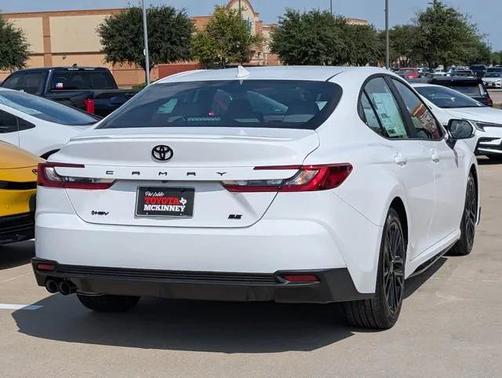 2026 Toyota Camry SE