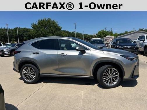 2022 Lexus NX 350h Luxury