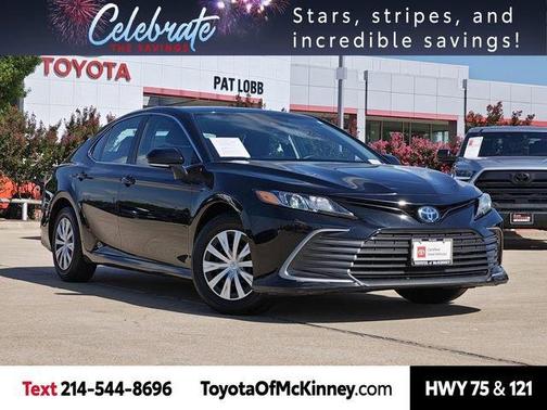 2022 Toyota Camry Hybrid LE
