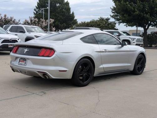 2015 Ford Mustang V6
