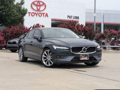 2021 Volvo S60 T5 Momentum