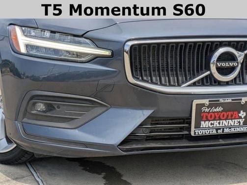 2021 Volvo S60 T5 Momentum