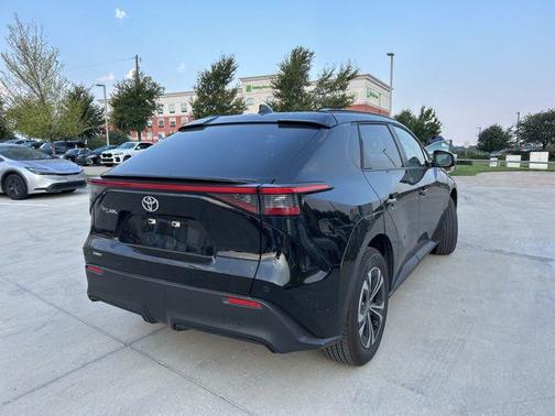 2024 Toyota bZ4X XLE