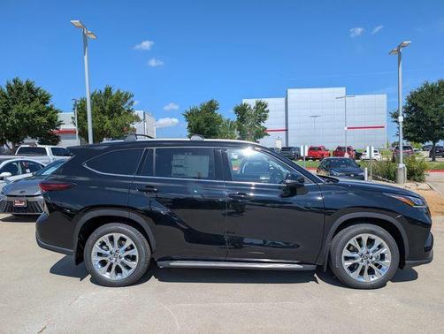 2025 Toyota Highlander Limited