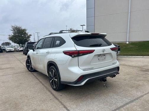 2022 Toyota Highlander XSE