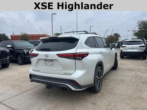 2022 Toyota Highlander XSE