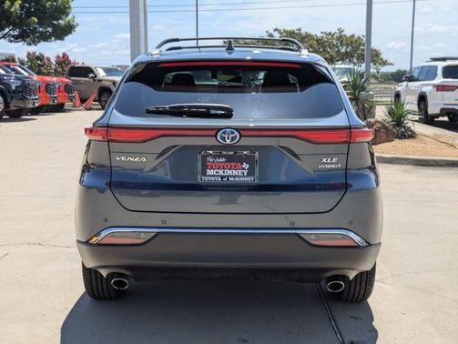 2022 Toyota Venza XLE