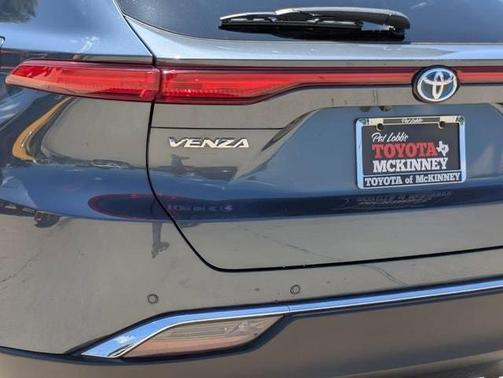 2022 Toyota Venza XLE