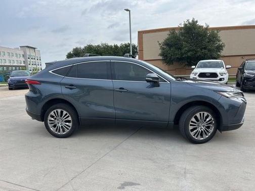 2022 Toyota Venza