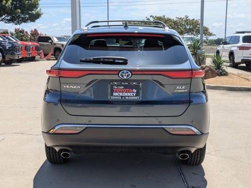 2022 Toyota Venza XLE