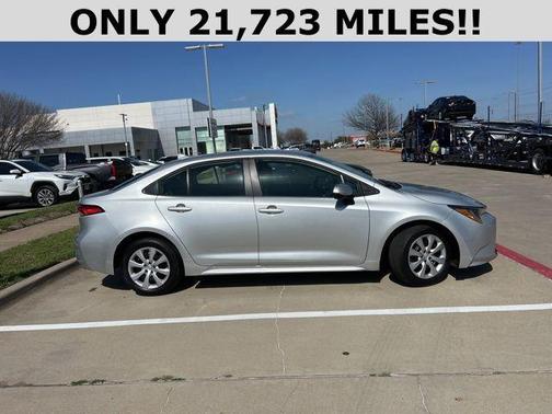 2025 Toyota Corolla LE