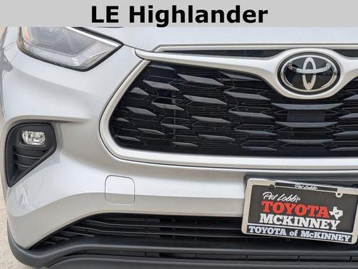 2024 Toyota Highlander LE