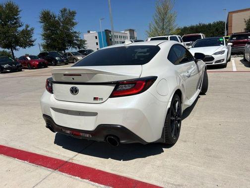 2024 Toyota GR86 Premium