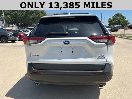 2024 Toyota RAV4 Hybrid XLE Premium