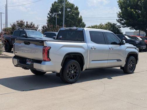 2024 Toyota Tundra Hybrid Platinum