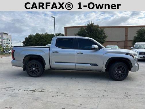 2024 Toyota Tundra Hybrid Platinum