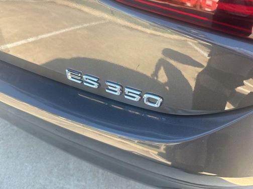 2024 Lexus ES 350 Ultra Luxury