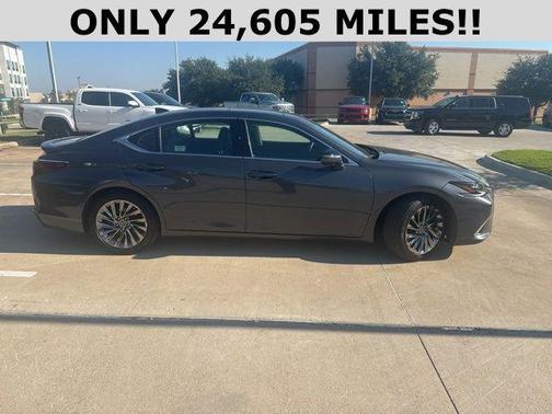 2024 Lexus ES 350 Ultra Luxury