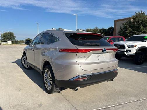 2024 Toyota Venza XLE