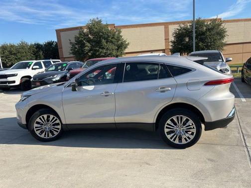 2024 Toyota Venza XLE