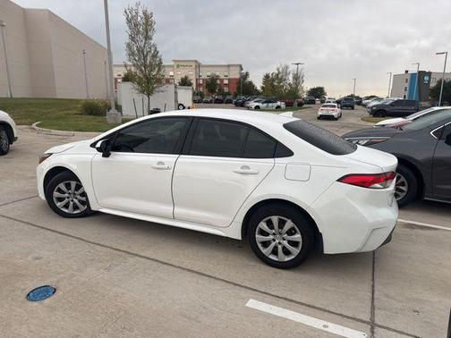 2023 Toyota Corolla Hybrid LE
