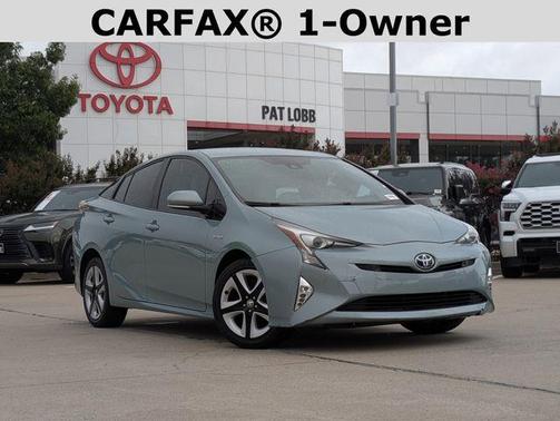 2018 Toyota Prius Four Touring