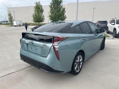 2018 Toyota Prius Four Touring