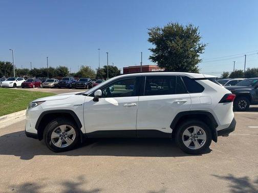 2019 Toyota RAV4 Hybrid XLE