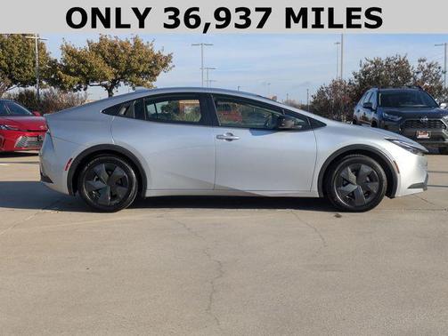 2024 Toyota Prius LE