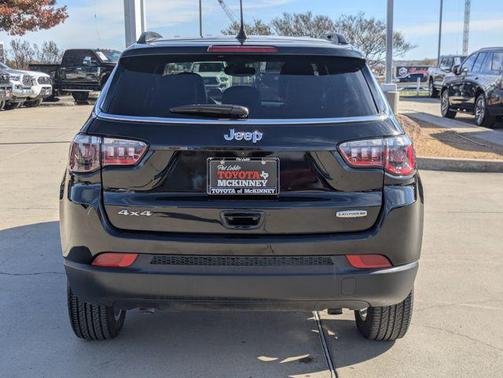 2024 Jeep Compass Latitude Lux