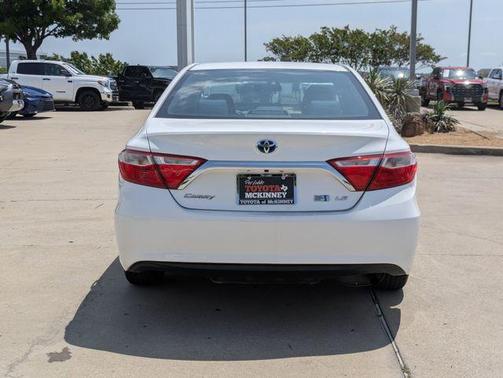 2016 Toyota Camry Hybrid LE