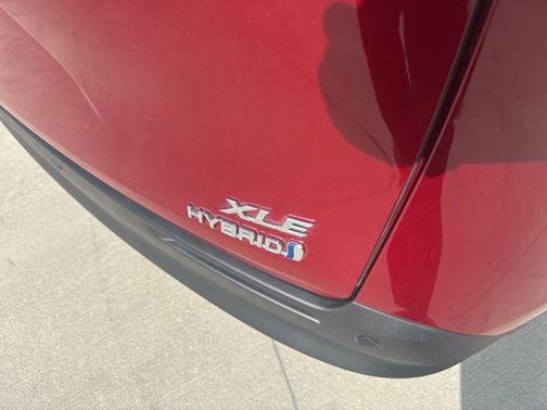 2021 Toyota Sienna XLE 7 Passenger
